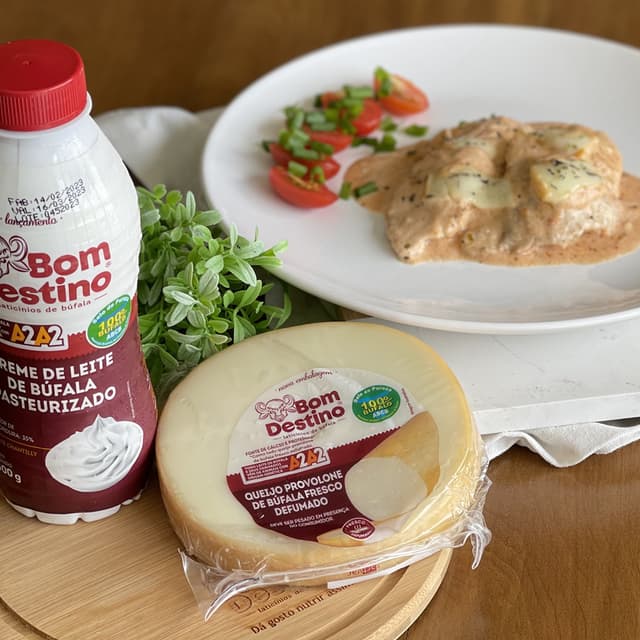 Peixe assado com molho